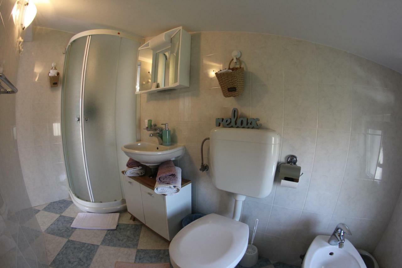 Room And Apartment Doris Lovrečica Εξωτερικό φωτογραφία