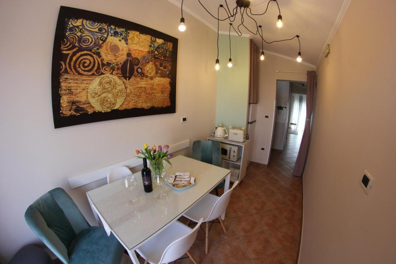 Room And Apartment Doris Lovrečica Εξωτερικό φωτογραφία